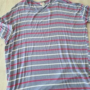 Lularoe 2XL Irma t-shirt